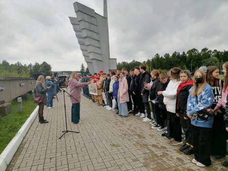 Митинг, посвящённый 82-й годовщине начала блокады Ленинграда