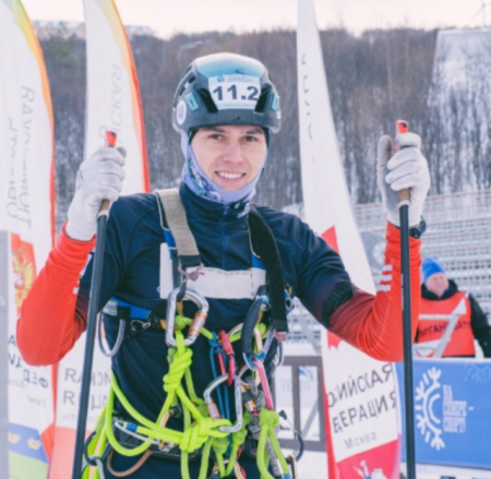 ТРЕНЕР, ВЕДУЩИЙ ДЕТЕЙ К ПОБЕДЕ!