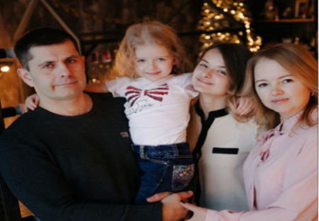 Хомякова София, Костромская область. Представляем конкурсанта Всероссийского творческого конкурса для детей и молодёжи «МОЯ СЕМЬЯ - МОЯ ОПОРА»