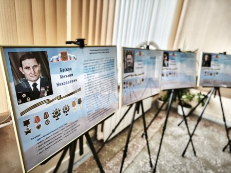 Передвижная выставка с информационными стендами проекта «Памяти павших, во имя живых» начала свое шествие по школам ЗАТО Железногорска